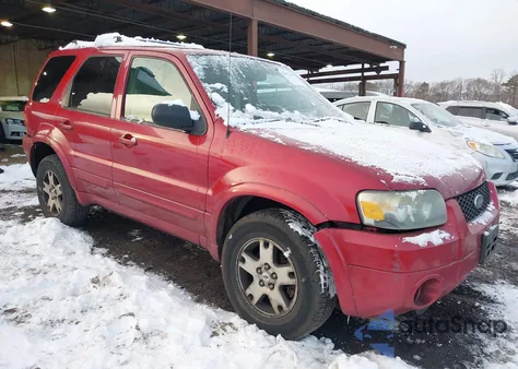 2005 Ford Escape Limited z USA, uszkodzony, nr VIN 1FMCU941X5KB12028